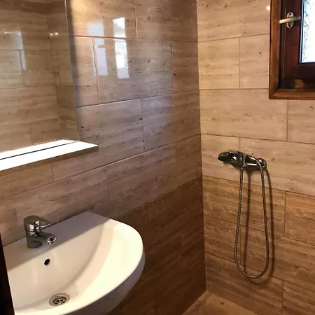 House Vogiatzi بيت ضيافة مدينة سكياثوس