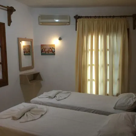 House Vogiatzi بيت ضيافة *